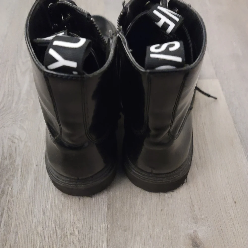 Boot for men - Picture 9 of 9